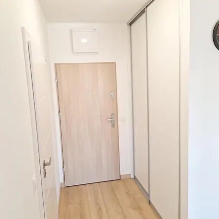 Loft 19 - W Cenie Prywatne Miejsce Postojowe Lub Garaz Szczecin