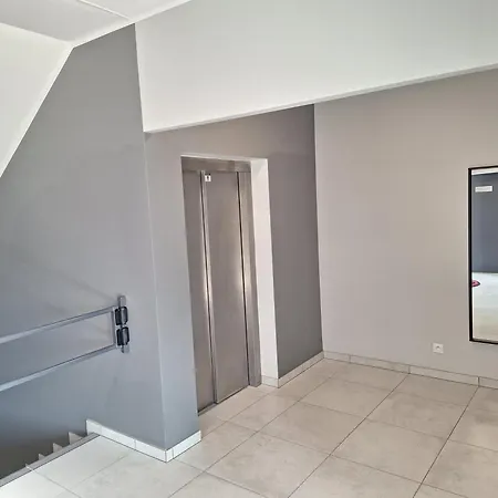 Lägenhet Loft 19 - W Cenie Prywatne Miejsce Postojowe Lub Garaz