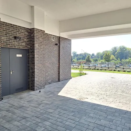 Loft 19 - W Cenie Prywatne Miejsce Postojowe Lub Garaz