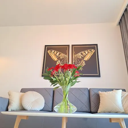 Loft 19 - W Cenie Prywatne Miejsce Postojowe Lub Garaz Lägenhet Szczecin