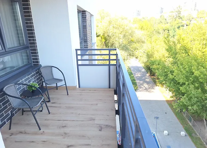 Loft 19 - W Cenie Prywatne Miejsce Postojowe Lub Garaz Estetino